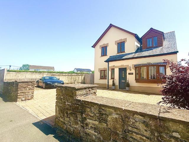 House for sale in Rudbaxton, Crundale