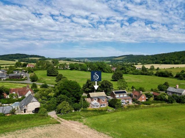 House for sale in Littlecote, West Sussex