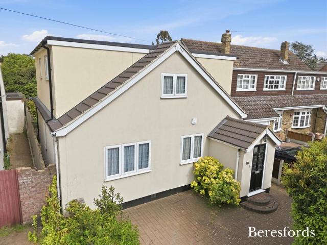 House for sale in Collier Row, Greater London