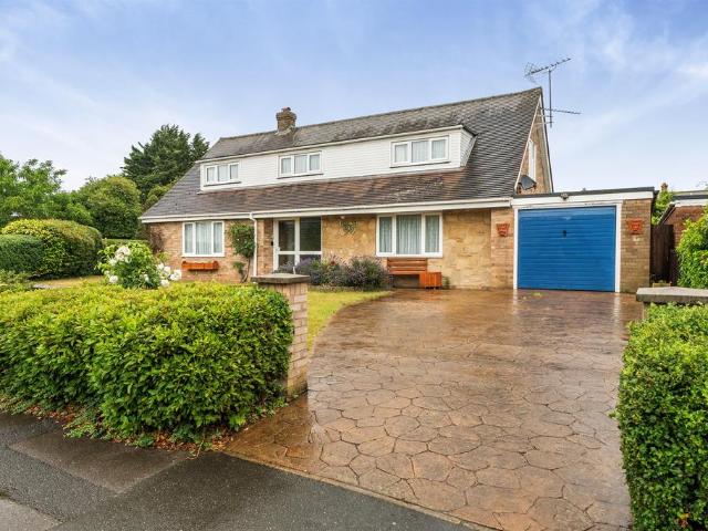 House for sale in Cox Green, Maidenhead