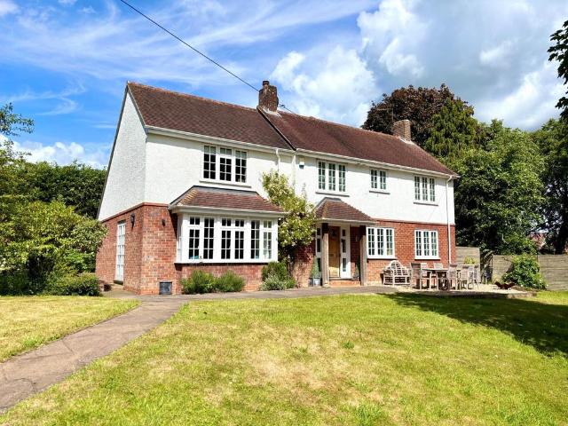 House for sale in Great Bedwyn, Wiltshire