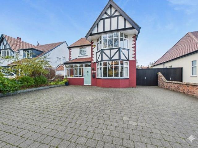 House for sale in Meols Cop, Southport