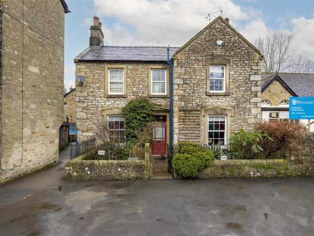 House for sale in Giggleswick, North Yorkshire