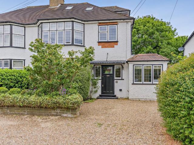 House for sale in Chalfont St. Peter, Denham