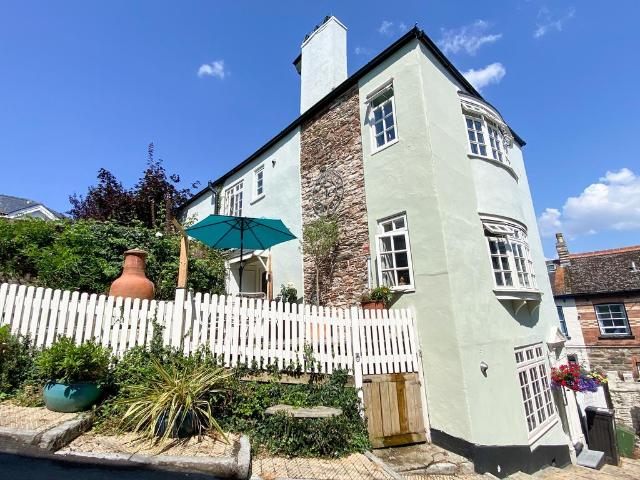 House for sale in Strode, Devon
