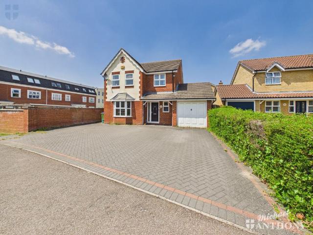 House for sale in Watermead, Buckinghamshire