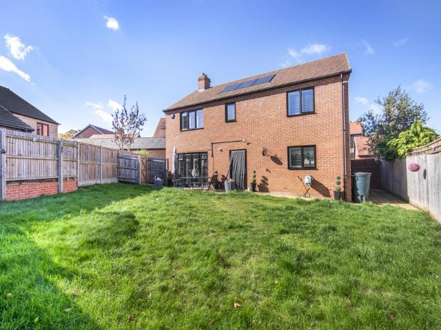 House for sale in Leybourne, Bourne Vale