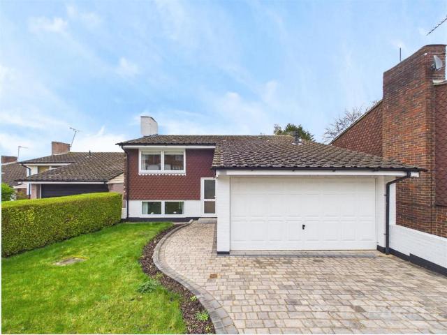 House for sale in London Borough of Croydon, Greater London
