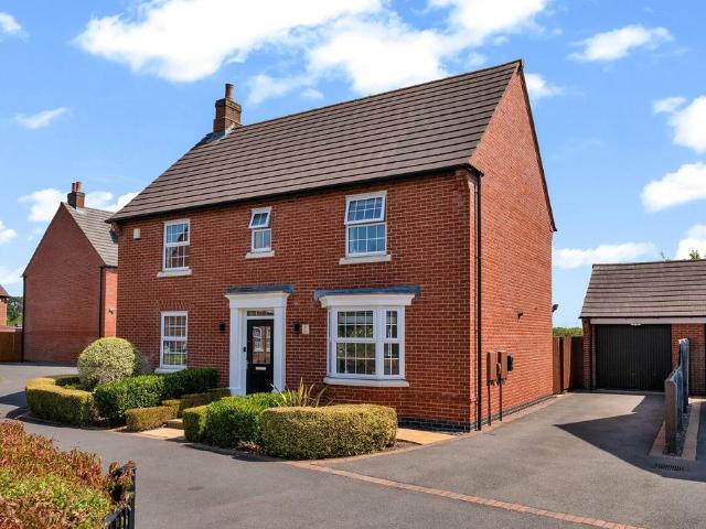 House for sale in Elmfield, Leicestershire