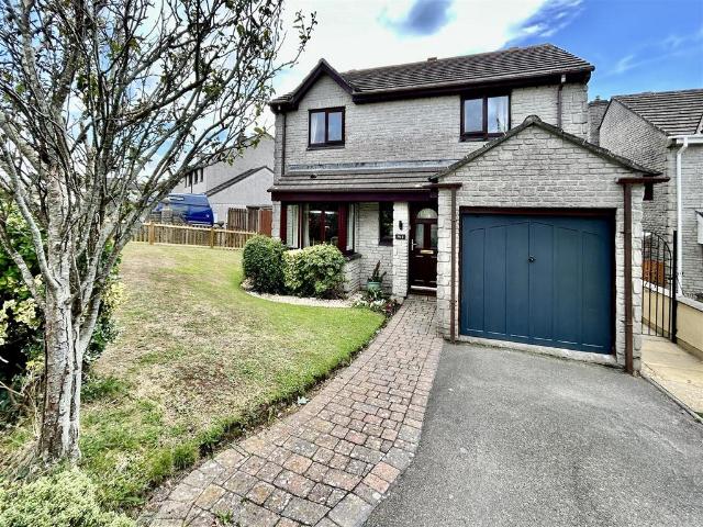 House for sale in Helston, Cornwall