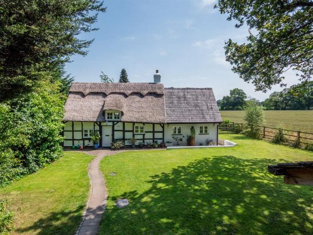 House for sale in Lower Peover, Cheshire
