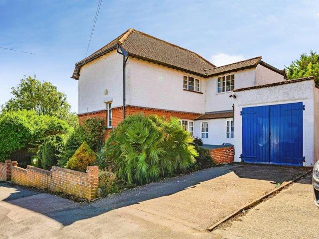 House for sale in Corner Hall, Dacorum