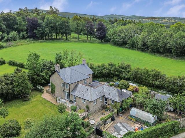 House for sale in Weir Quay, Devon