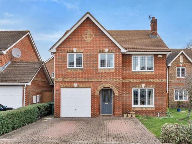 House for sale in West Ewell, Epsom