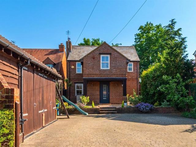 House for sale in Gawcott, Buckinghamshire