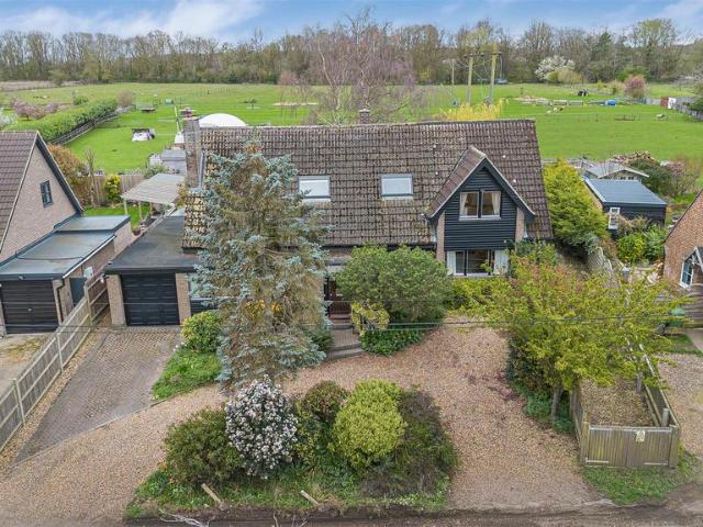 House for sale in Huntingdon, Cambridgeshire