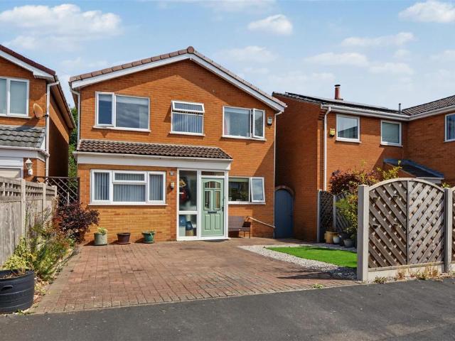 House for sale in Caldermill, East Midlands