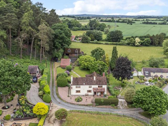 House for sale in Astley Burf, Forthampton