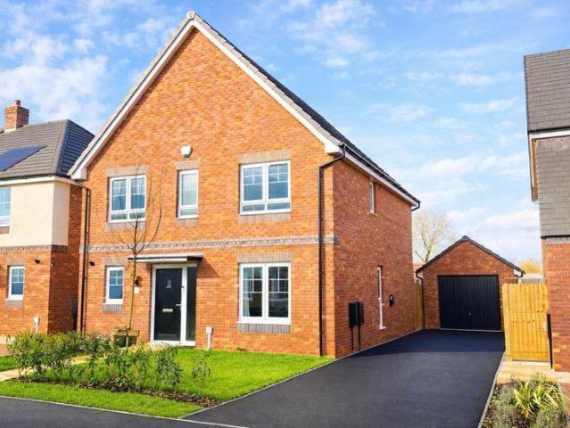 House for sale in Falcon Lodge, Gun Hill