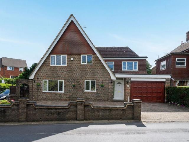 House for sale in Perryfields, West Sussex
