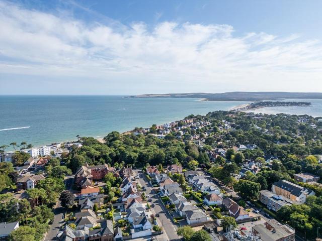 House for sale in Canford Cliffs, Isle Of Man