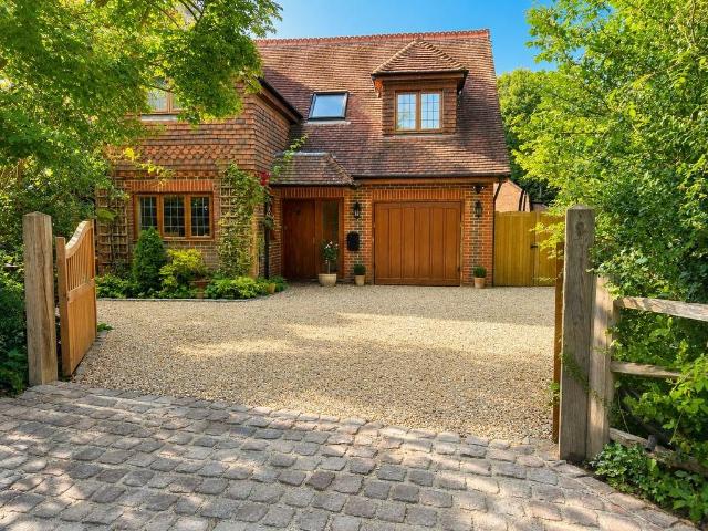 House for sale in Perryfields, West Sussex