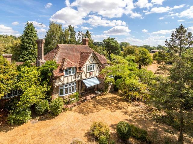 House for sale in Marehill, Horsham