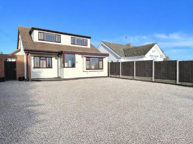 House for sale in Fordham Heath, Essex