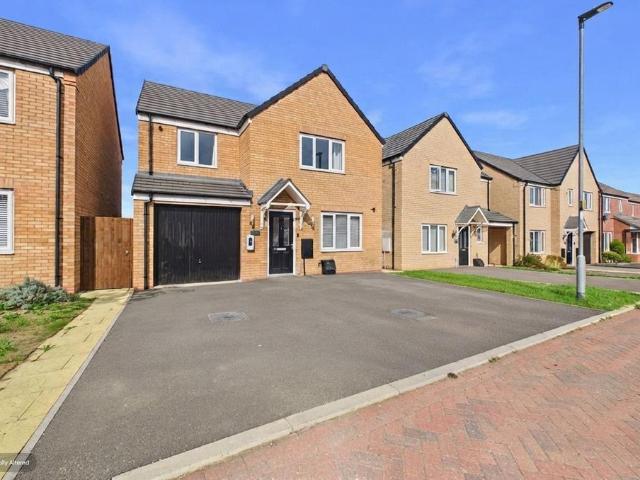 House for sale in Cardea, Peterborough