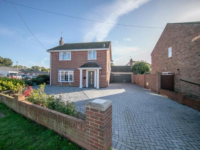 House for sale in Dale Hill, Essex