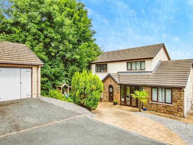 House for sale in Begelly, Wales