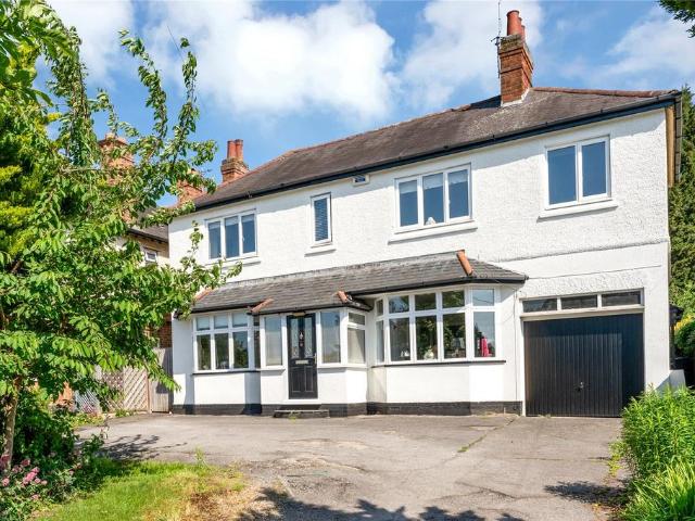 House for sale in Humberstone, Leicester