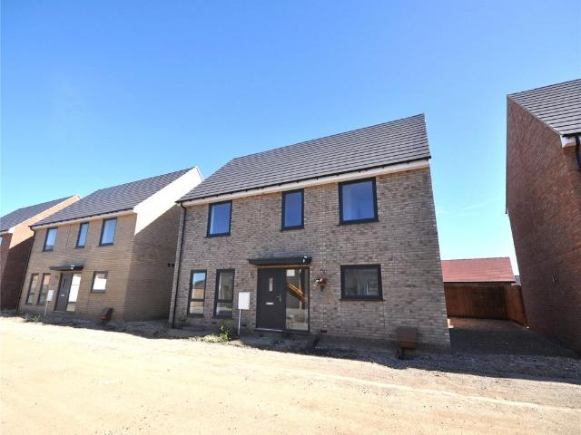 House for sale in Dale Hill, Essex