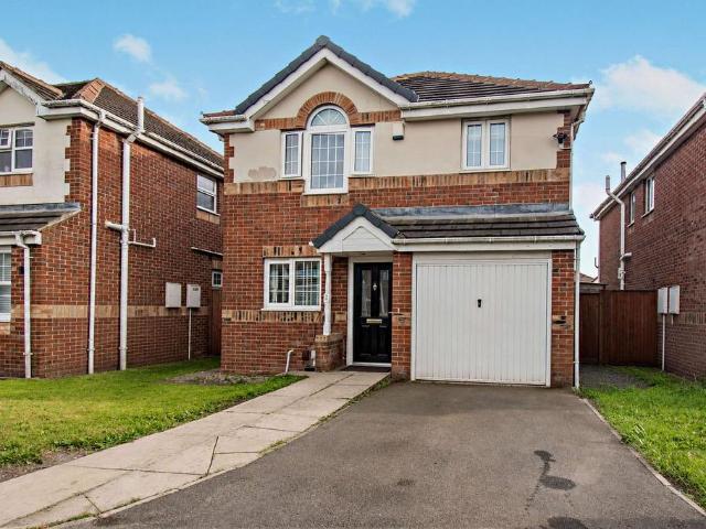 House for sale in West Ardsley, Tingley