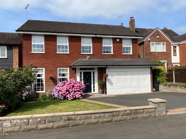 House for sale in Lapal, West Midlands