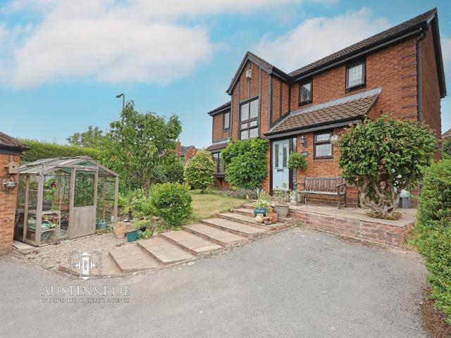 House for sale in Stone, Baswich