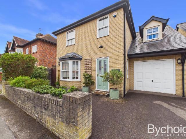 House for sale in Sudbury, Chelmondiston