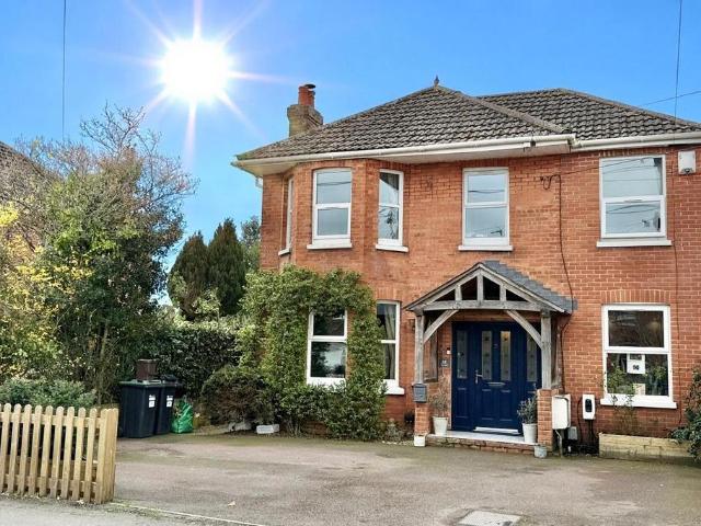House for sale in Ringwood, Ashurst Bridge