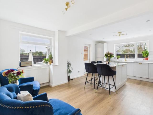 House for sale in Leighton-Linslade, Leighton Buzzard