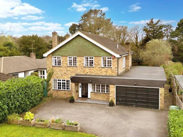 House for sale in Beaconsfield, Forty Green
