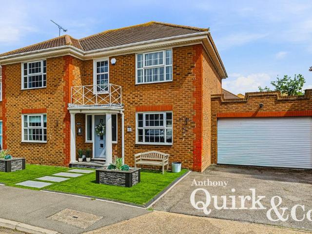House for sale in Newlands, Castle Point