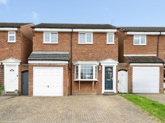 House for sale in Steeple Claydon, Buckinghamshire