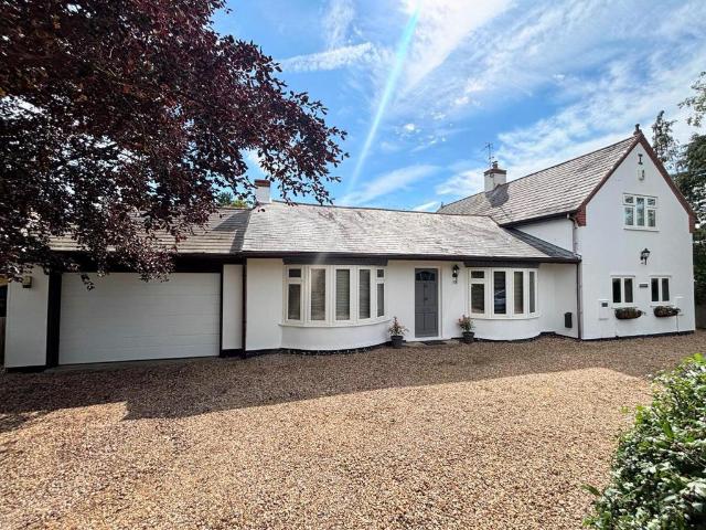 House for sale in Northamptonshire