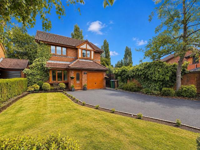 House for sale in Burnedge, Greater Manchester