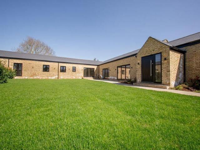 House for sale in Haynes, Bedfordshire