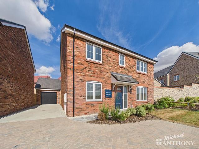 House for sale in Leighton-Linslade, Leighton Buzzard