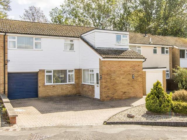 House for sale in Stanford On Avon, Leicestershire