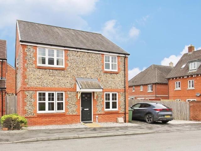 House for sale in Barton Stacey, Hampshire