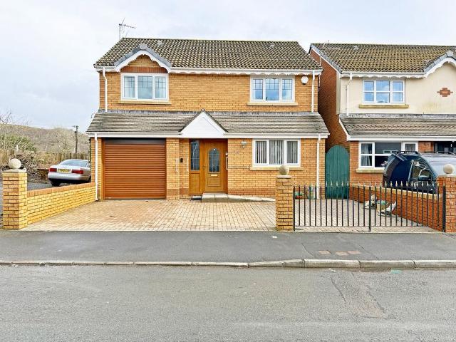 House for sale in Llantrisant, Beddau