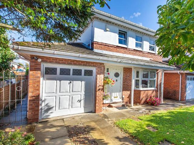 House for sale in Adwalton, Leeds